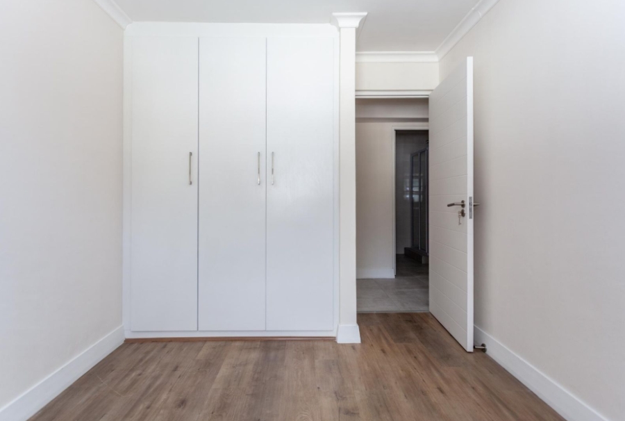 2 Bedroom Property for Sale in Zonnebloem Western Cape